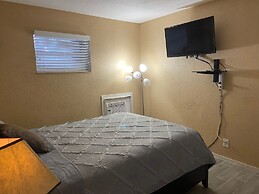 Treehouse Apartment Rentals