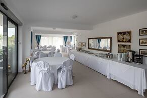 Light Blue Luxury Rooms