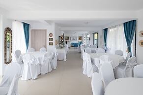 Light Blue Luxury Rooms