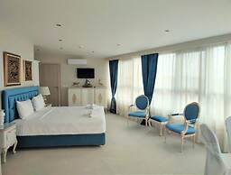 Light Blue Luxury Rooms
