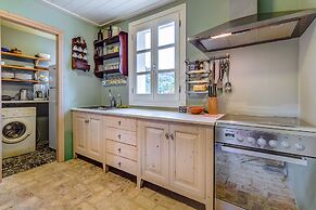 Mastrogiannis Farm House