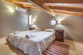 Mastrogiannis Farm House