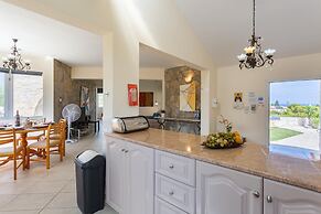 Villa Thea in Neo Chorio