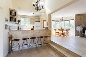 Villa Thea in Neo Chorio