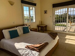 Villa Thea in Neo Chorio