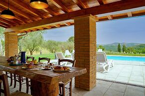 Villa Il Girasole in Parrano