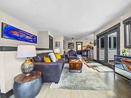 High Street Hideaway 3 Bedroom Home by RedAwning