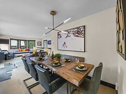 High Street Hideaway 3 Bedroom Home by RedAwning