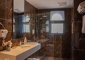 VANCII HOTEL