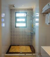 VANCII HOTEL