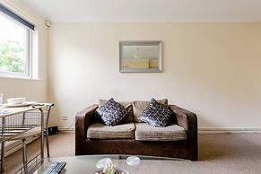 Charming 1-bed Apartment in Luton