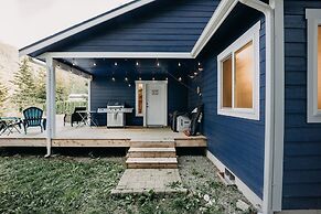 47mf - Wifi - Fireplace - Sleeps 6 3 Bedroom Home by Redawning