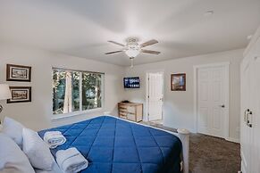 47mf - Wifi - Fireplace - Sleeps 6 3 Bedroom Home by Redawning