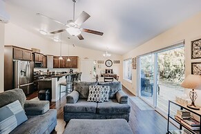 47mf - Wifi - Fireplace - Sleeps 6 3 Bedroom Home by Redawning