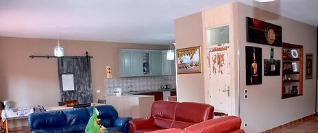 Villa Aurora, Private Pine Forest, Barbecue, Solarium