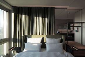 b'mine Frankfurt Airport