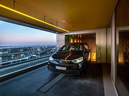 b'mine Frankfurt Airport