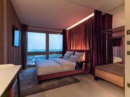 b'mine Frankfurt Airport