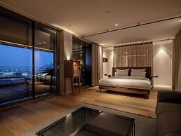 b'mine Frankfurt Airport