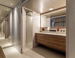 b'mine Frankfurt Airport