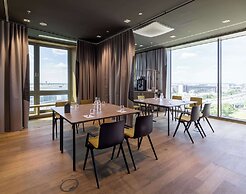 b'mine Frankfurt Airport