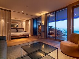 b'mine Frankfurt Airport