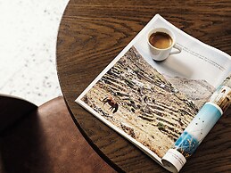 NLH KERAMEIKOS - Neighborhood Lifestyle Hotels