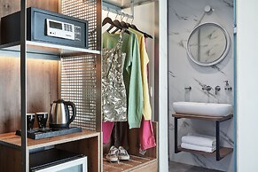 NLH KERAMEIKOS - Neighborhood Lifestyle Hotels