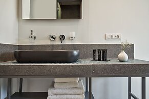 NLH KERAMEIKOS - Neighborhood Lifestyle Hotels