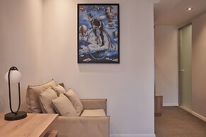 NLH KERAMEIKOS - Neighborhood Lifestyle Hotels