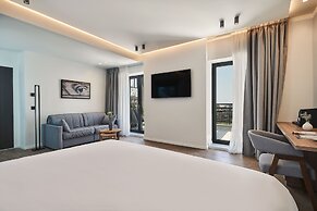 NLH KERAMEIKOS - Neighborhood Lifestyle Hotels