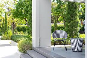 Cross Pattaya Pratamnak