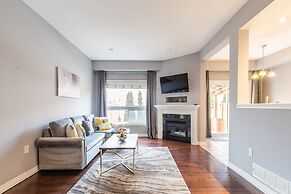 GLOBALSTAY. Modern 3-4 Bedroom Town