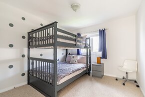 GLOBALSTAY. Modern 3-4 Bedroom Town