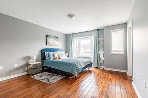 GLOBALSTAY. Modern 3-4 Bedroom Town