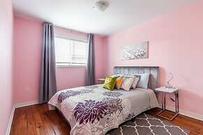 GLOBALSTAY. Modern 3-4 Bedroom Town