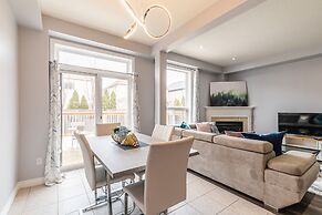 GLOBALSTAY. Modern 3-4 Bedroom Town