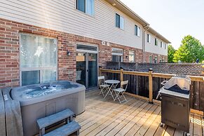 GLOBALSTAY. Modern 3-4 Bedroom Town