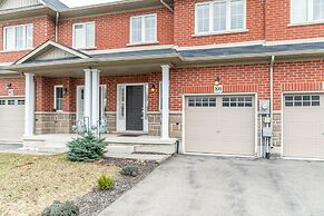 GLOBALSTAY. Modern 3-4 Bedroom Town