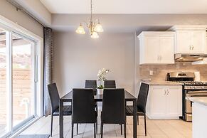 GLOBALSTAY. Modern 3-4 Bedroom Town