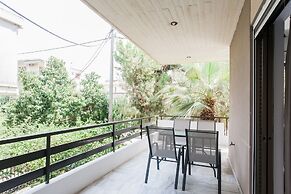 Pleasant 2BR Apartment near HELEXPO