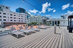 Samantha Apartments by Lowkl