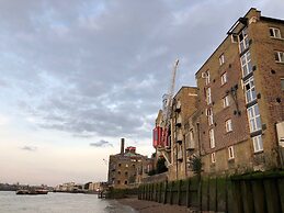 Riverside Penthouse Apartment