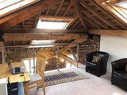 Riverside Penthouse Apartment