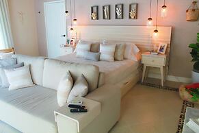 Esciros Luxury Villa