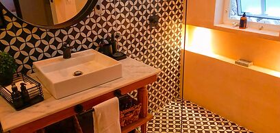 Esciros Luxury Villa