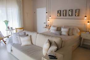 Esciros Luxury Villa