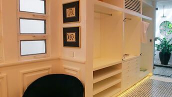 Esciros Luxury Villa