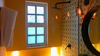 Esciros Luxury Villa