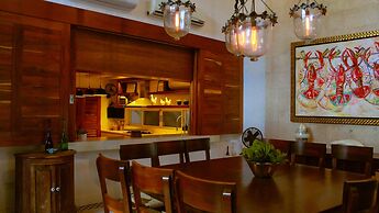 Esciros Luxury Villa